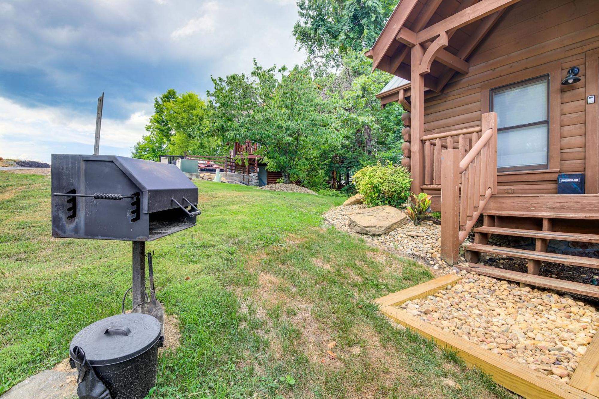 Pigeon Forge Cabin Premier Location And Hot Tub エクステリア 写真